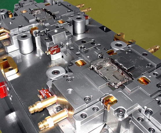 Plastic Injection Mould Mold Tool for Plastic Customized Electronic Equipment Products 4